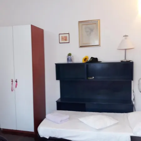 Bed In 3*