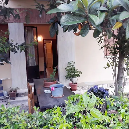 Guest house Bed In 3*