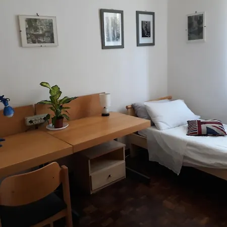 Πανσιόν Bed In Σιένα