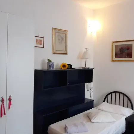 Bed In 3*