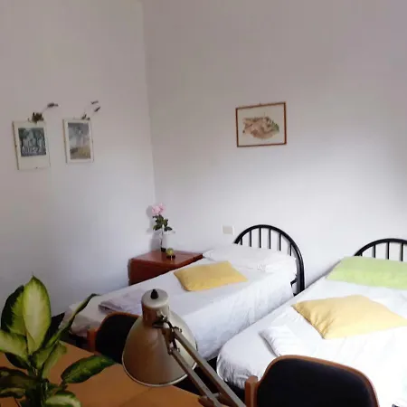 Bed In Πανσιόν Σιένα