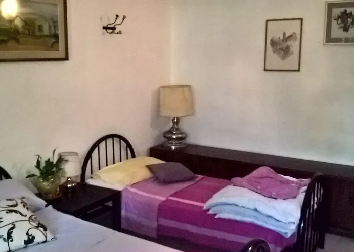 Bed In بيت ضيافة