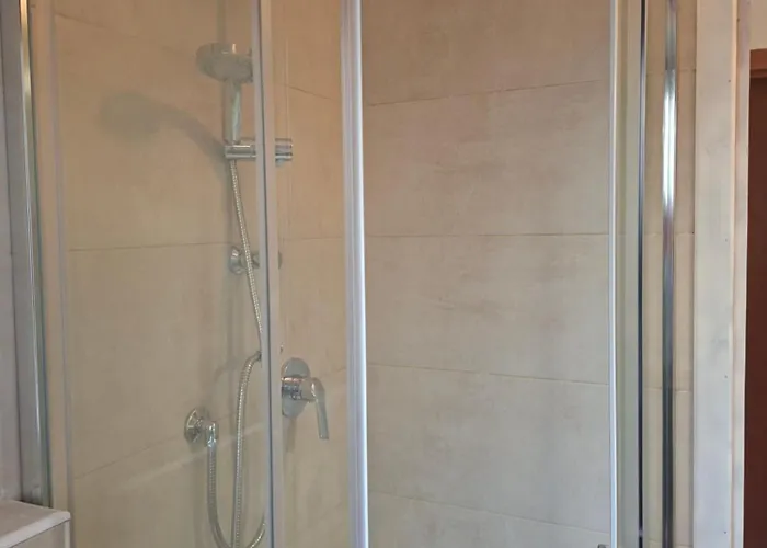 Bed In 3* سيينا