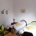 Bed In Affittacamere 3*