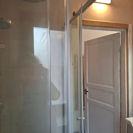 Bed In בית הארחה 3*