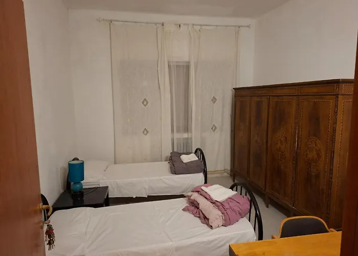 Bed In Πανσιόν 3*